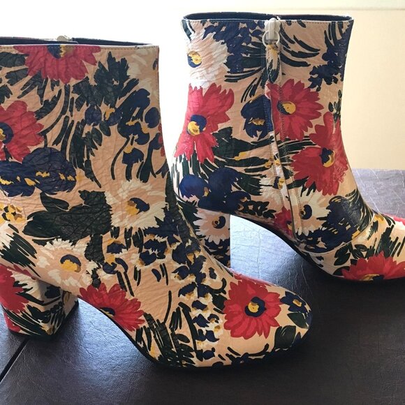 Gorgeous Balenciaga Flower (Fleurs) Multicolor Leather Booties Size 40 (US 9) - Picture 1 of 7